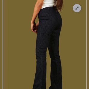 Unif Kira Pinstripe Pant size 26 / 27